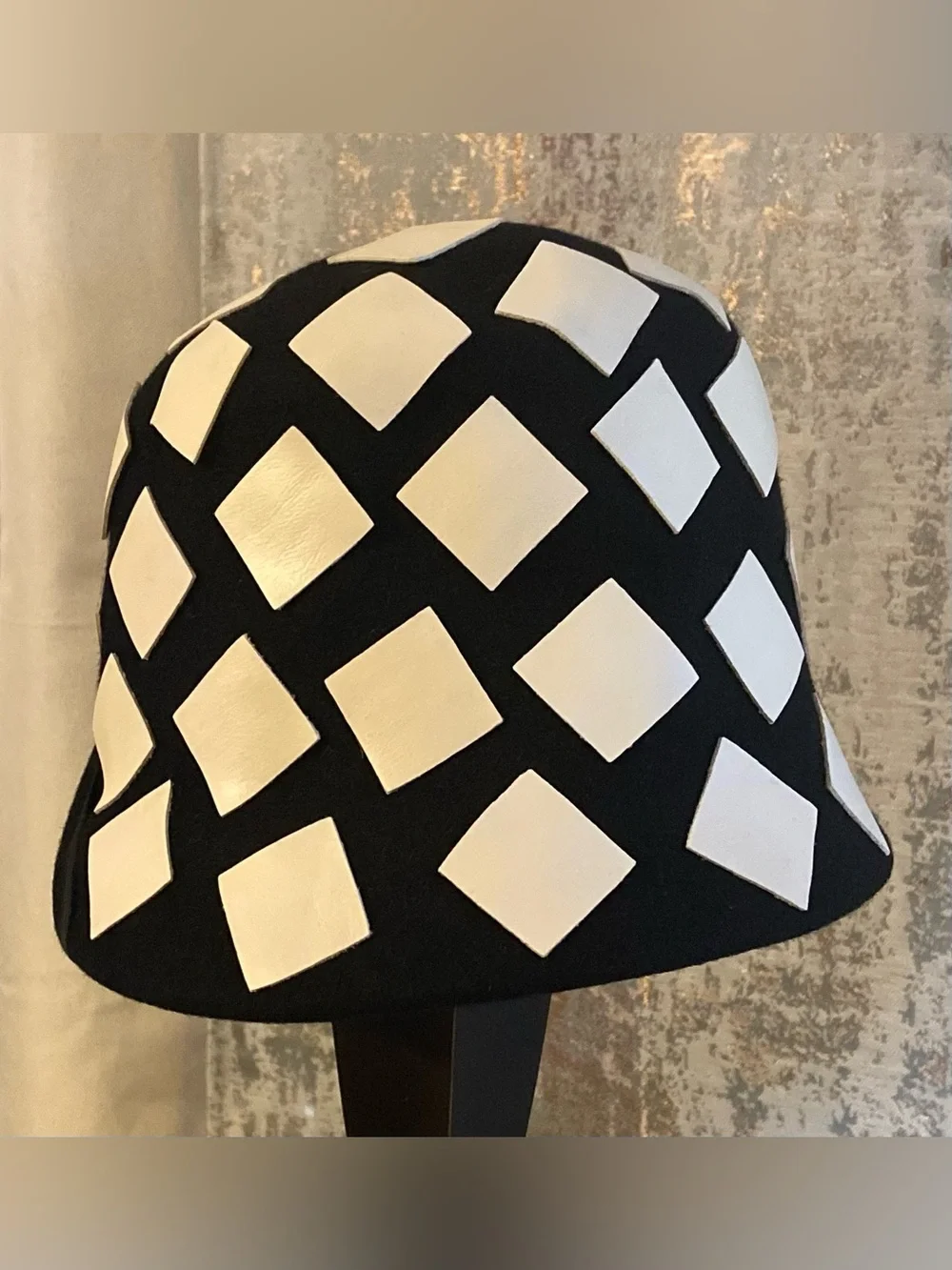 Favorette Black Felt Hat with Subtle Label Detail